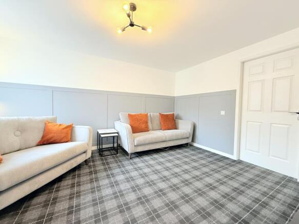 35 Thornbank Crescent, Falkirk, FK2 9BF photo 4