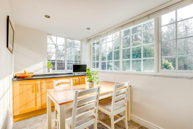 Sollershott East 31-51.jpg
