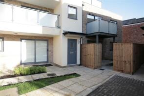 6, Robins Court, Wheatley, Oxford OX33 1ZD