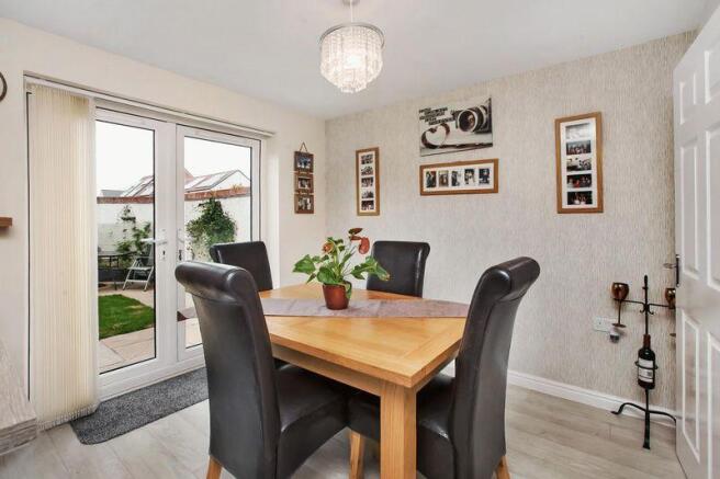 kitchen/dining...