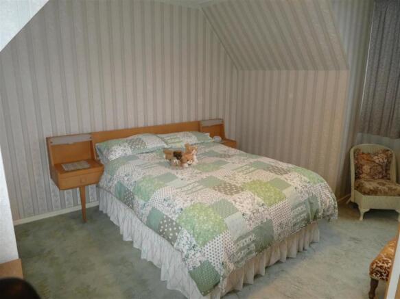 bed1pic2.JPG