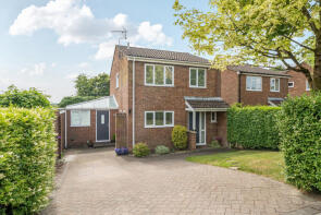 1, Treeside Drive, Farnham GU9 9DB