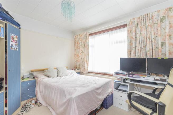 BEDROOM.jpg