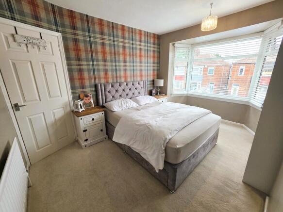 3 bed House for sale Image 11