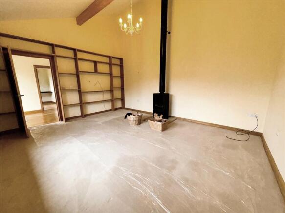 3 bed Detached to rent Image 4