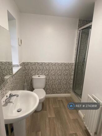 Master En-Suite