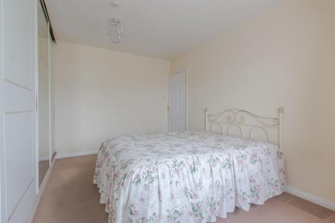 2 bed Bungalow for sale Image 7