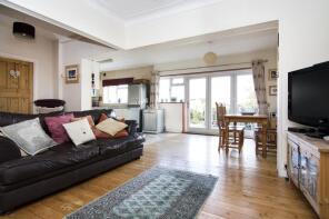 36, Ashbourne Avenue, South Woodford, London E18 1PL