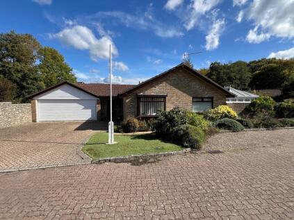 Glenavon, New Milton, Hampshire. BH25 6TU