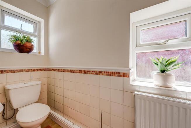 3 bed Semi-Detached for sale Image 12