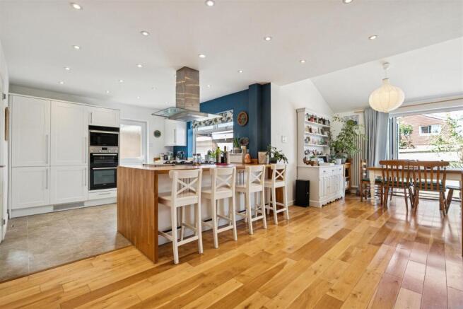 Brandles Road 46-012.jpg