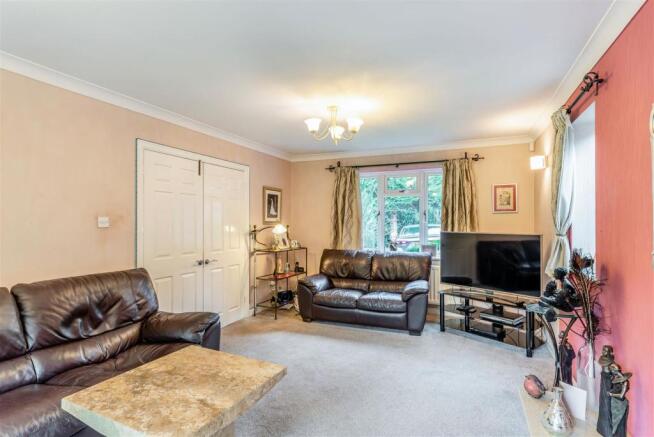 8524977-interior27.jpg