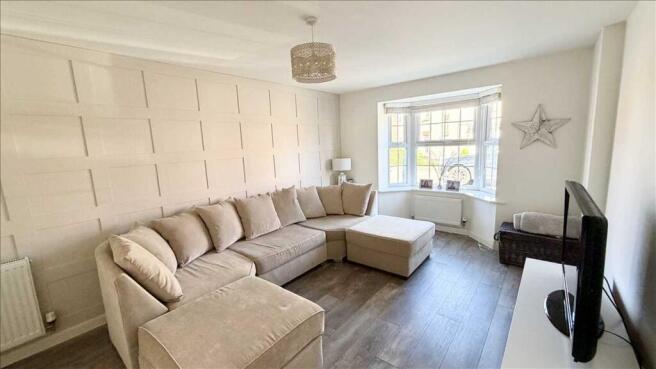 FAMILY LOUNGE
