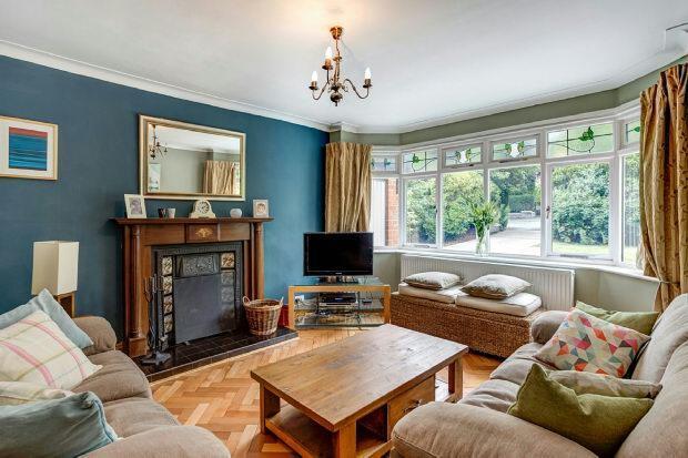 SITTING ROOM