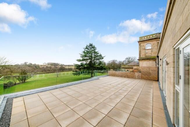 2 bed Retirement Property for sale Image 4