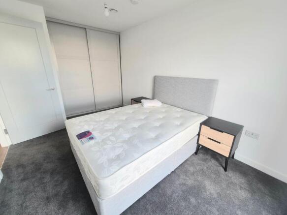 1 bed Apartment to rent Image 6