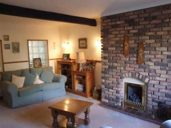 Lounge/Dining Room