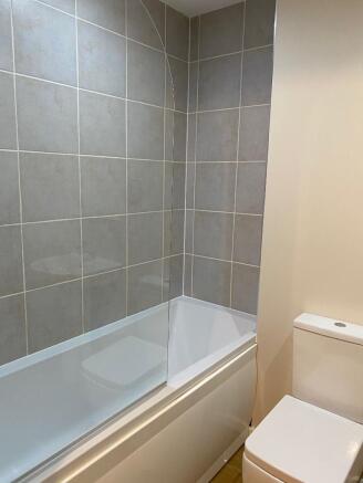 1 bed Apartment to rent Image 8
