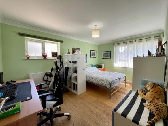 Photo 11
