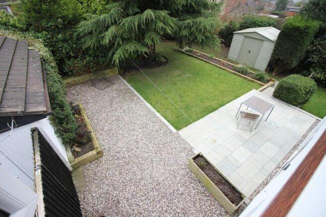 Rear Garden Fr...