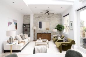 Flat 1, 287-289, Westbourne Grove, London W11 2QA