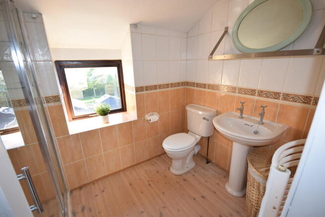SHOWER ROOM/WC
