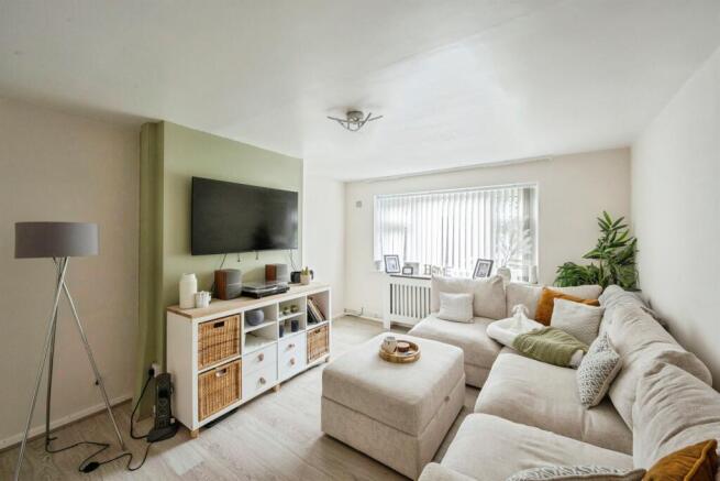 3 bed Semi-Detached for sale Image 5
