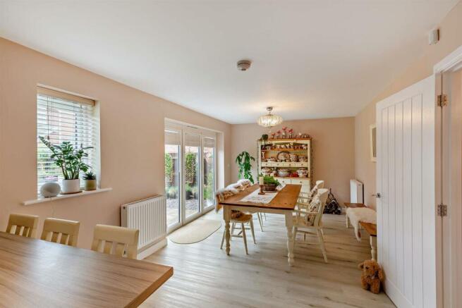8602921-interior29-800.jpg