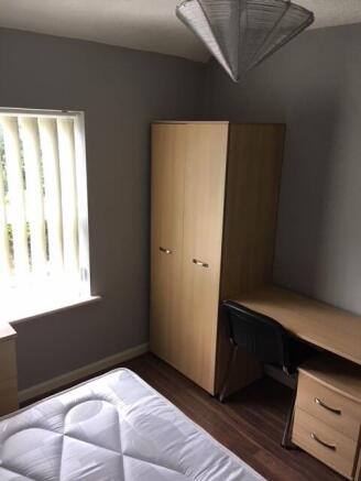 4 bed House Share to rent Image 7