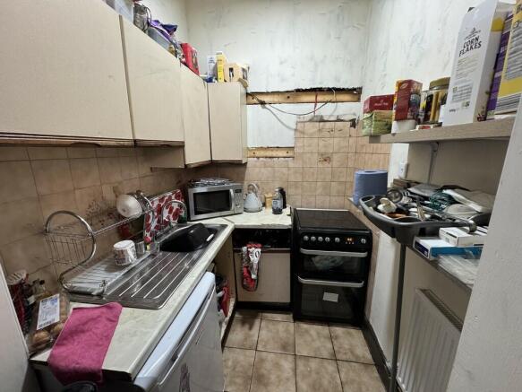2 bed Flat for sale Image 12
