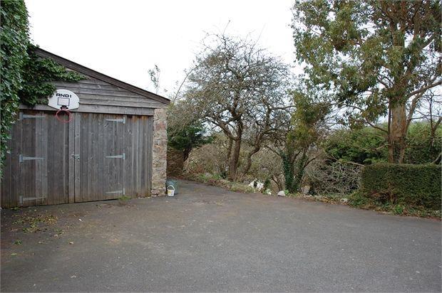DOUBLE GARAGE:-