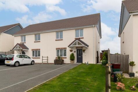 Beaconing Drive, Steynton, Milford Haven, SA73