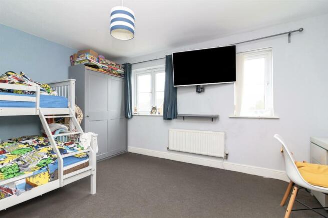 BEDROOM 2