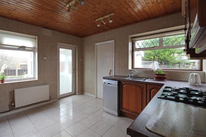 Kitchen..jpg