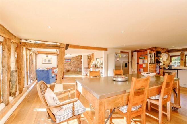 Kitchen/Breakfast Rm