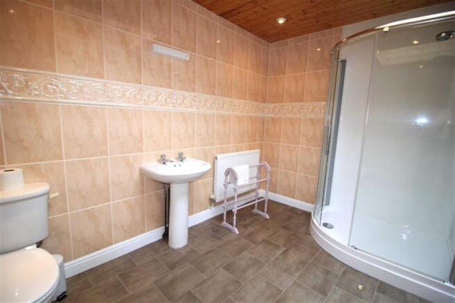 Ensuite shower room
