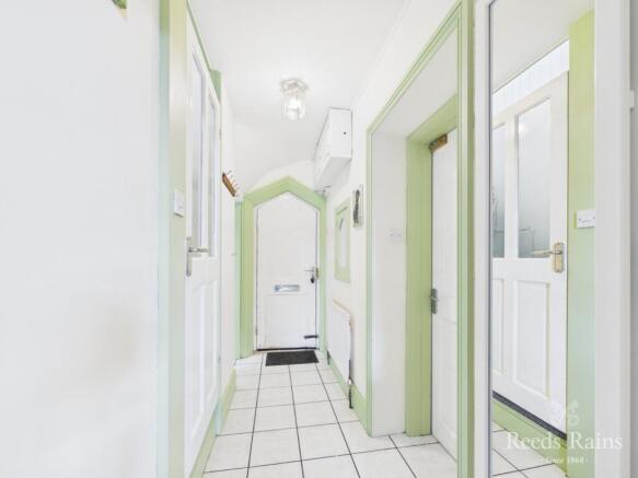 3 bed Semi-Detached for sale Image 5