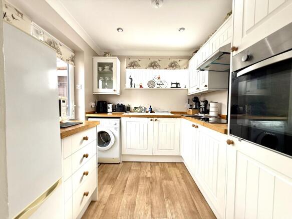 Rowan Way, Exeter, EX4 photo 2