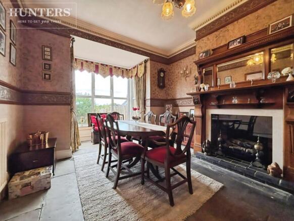 4 bed Semi-Detached for sale Image 6