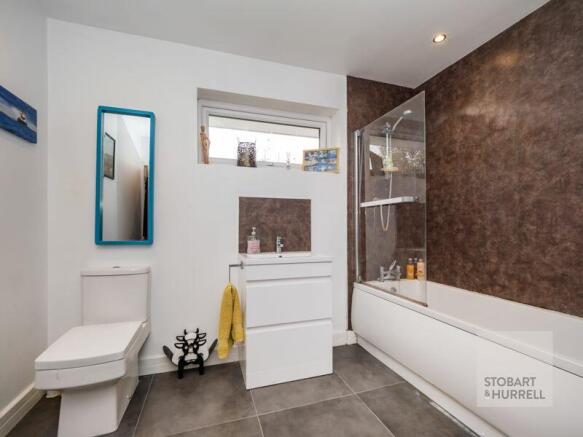 Family Bathroom 