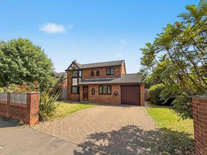 Ross Avenue, Whitefield, M45
