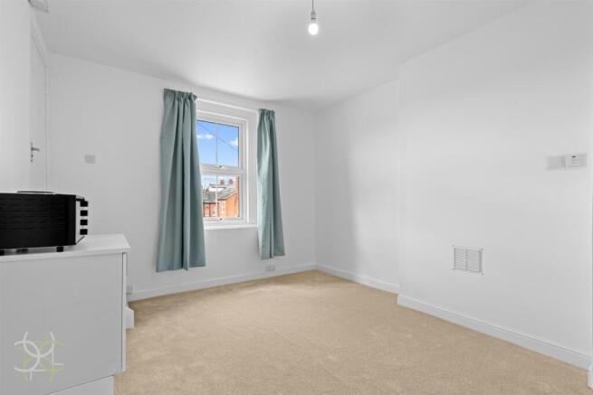 Living/Bedroom