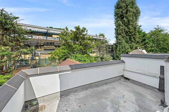 FB - 86a Thornton Road - Balcony1 (1).JPG
