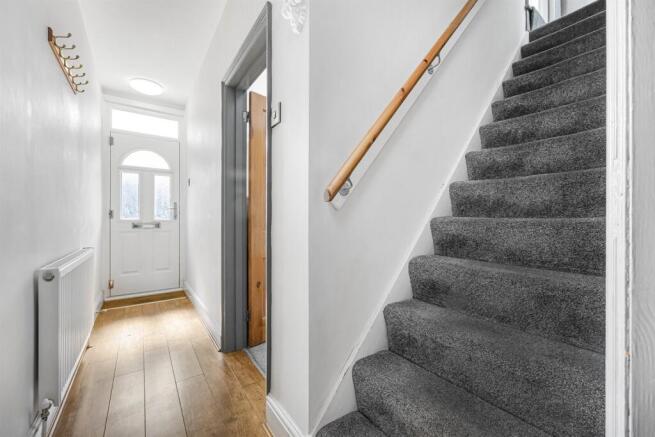 Gosbrook Road, Caversham, Reading photo 4