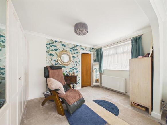 3 bed Semi-Detached for sale Image 10