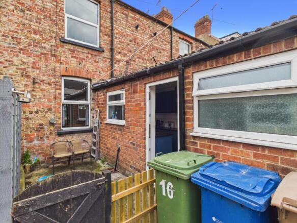2 bed Terraced for sale Image 6