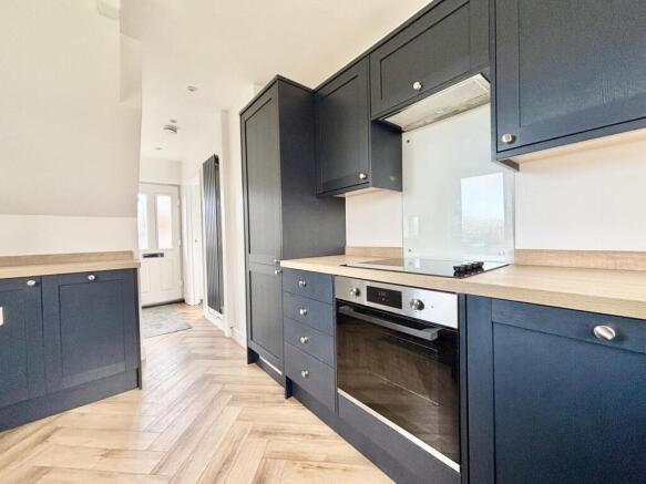 2 bed Semi-Detached for sale Image 4