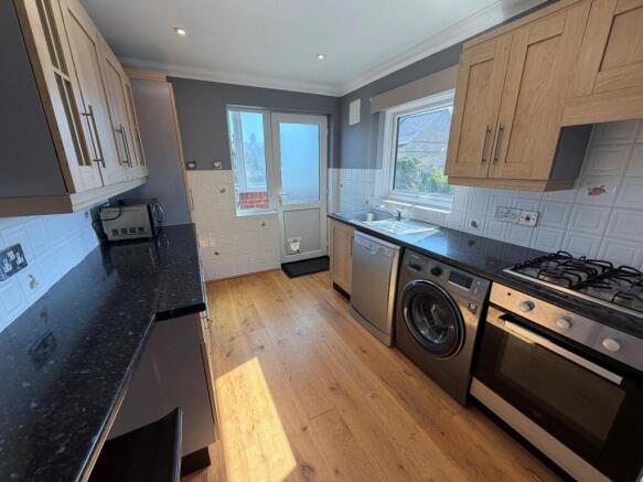 14a Kingston Rd.jpg