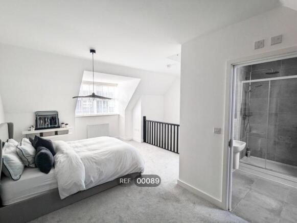 3 bed Terraced to rent Image 6