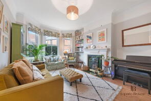 95, Temple Road, London NW2 6PN